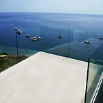 Capo Torre & 4*