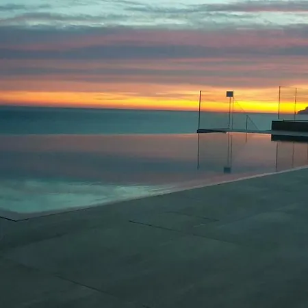 Capo Torre & Panzió Albisola Superiore