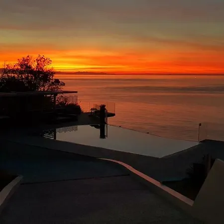 Capo Torre & Panzió Albisola Superiore