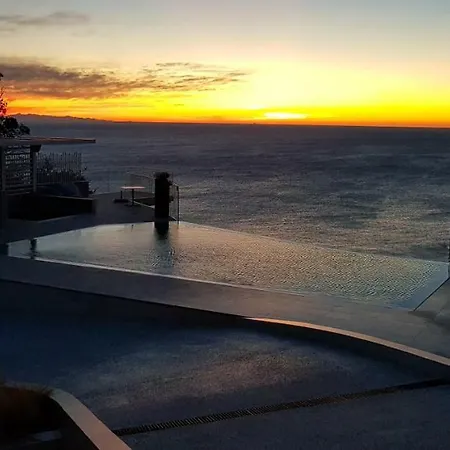 Capo Torre & 4* Albisola Superiore