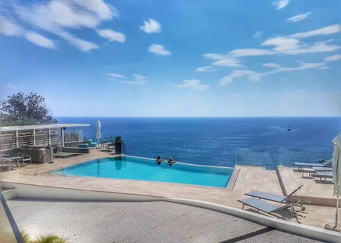 Capo Torre & 4* Альбисола-Супериоре